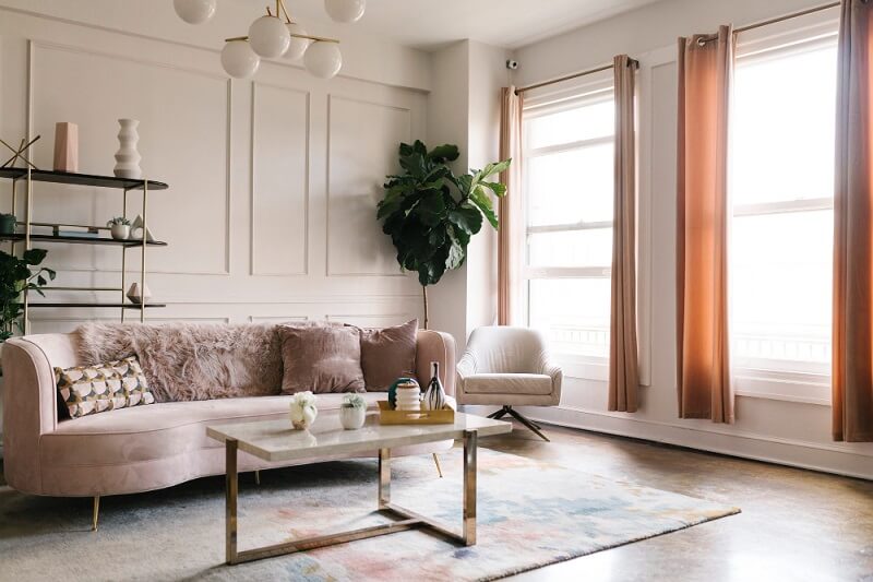 ¿Cómo decorar una sala pequeña con estilo? Ideas y elementos clave