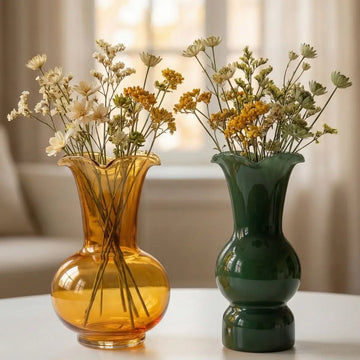 Florero Decorativo con Borde Ondulado