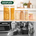 Frascos herméticos de vidrio con tapa de bambú organizando cereales y alimentos en la despensa