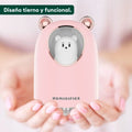 Detalle del diseño tierno del humidificador en forma de oso