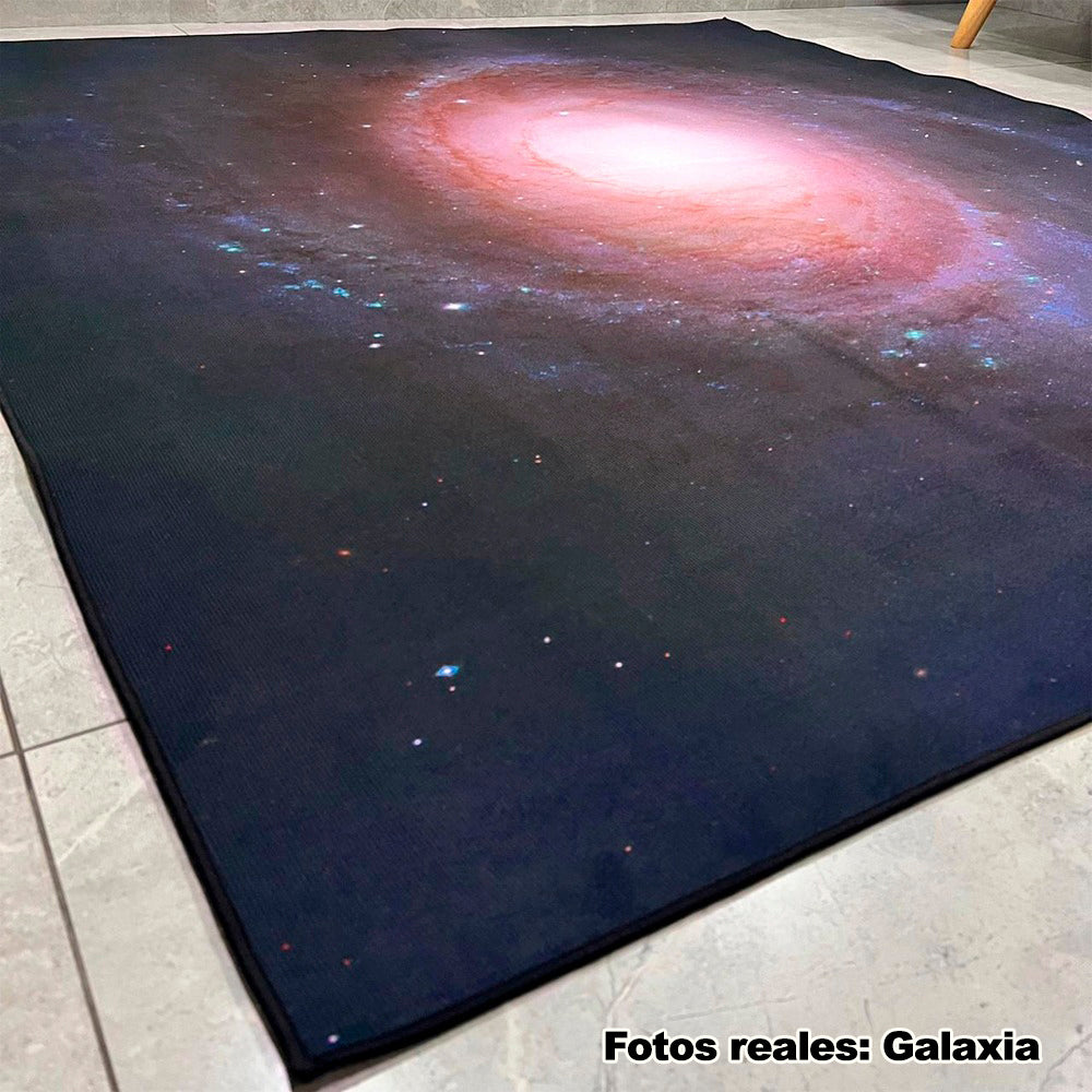 Alfombra Kaws Galaxia en habitación acogedora